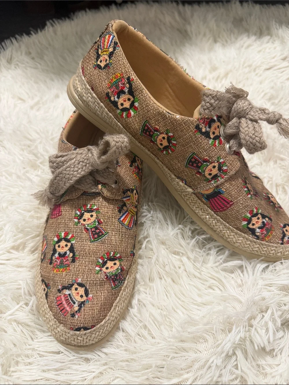 Beige Woven Espadrille Sneakers with Colorful Doll Motif